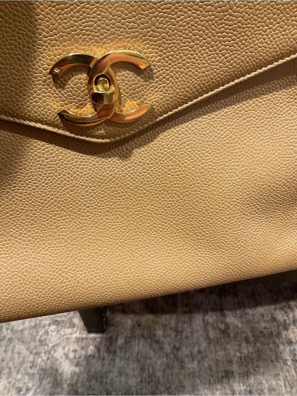 CHANEL Beige Leather Shoulder Bag with Gold Chain Detail - Picture 15 of 15
